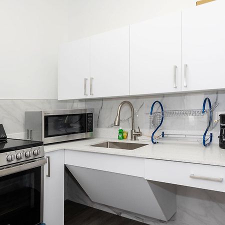 מיאמי ביץ' Apartments On Collins מראה חיצוני תמונה
