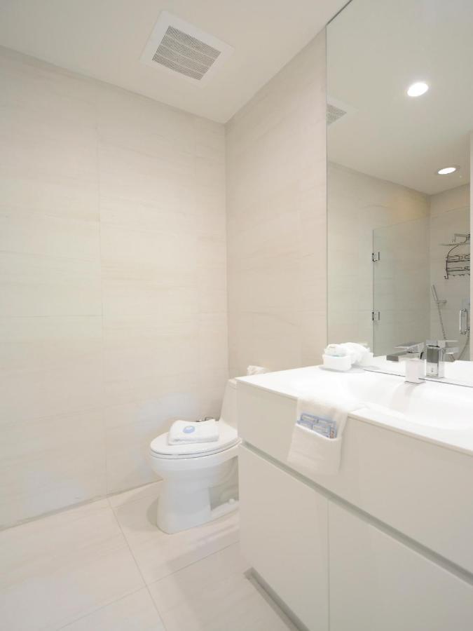 מיאמי ביץ' Apartments On Collins מראה חיצוני תמונה