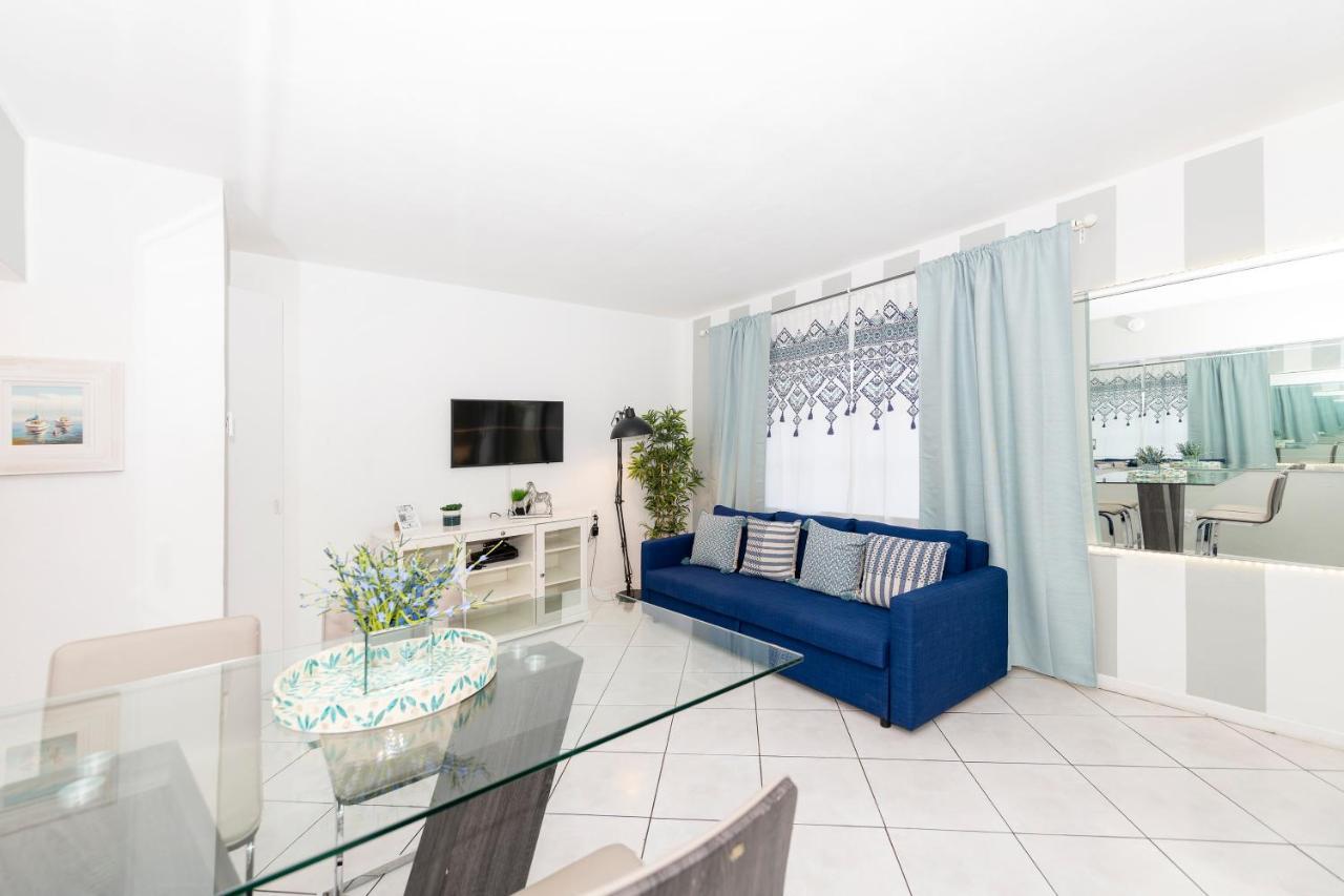 מיאמי ביץ' Apartments On Collins מראה חיצוני תמונה