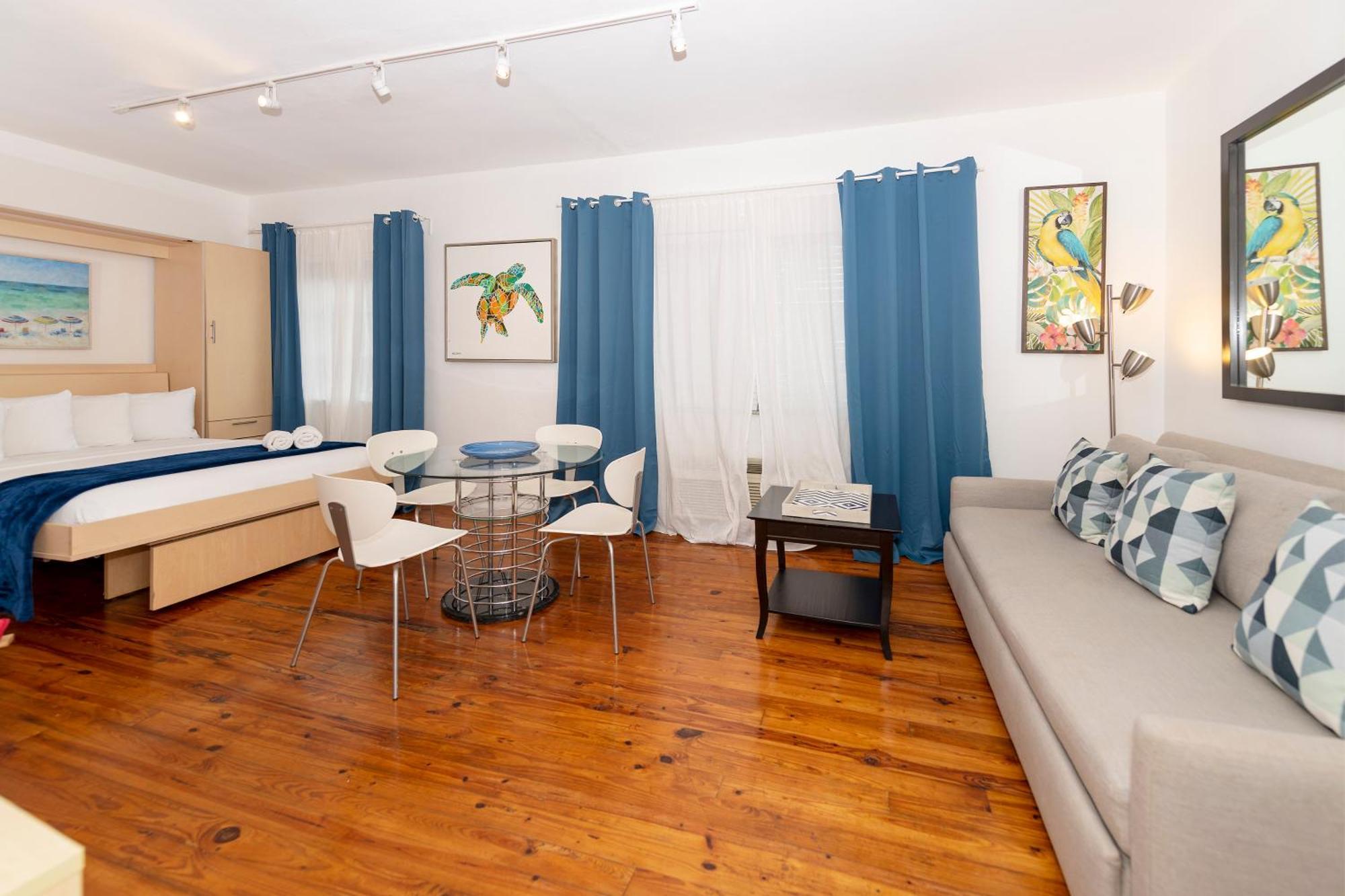 מיאמי ביץ' Apartments On Collins מראה חיצוני תמונה