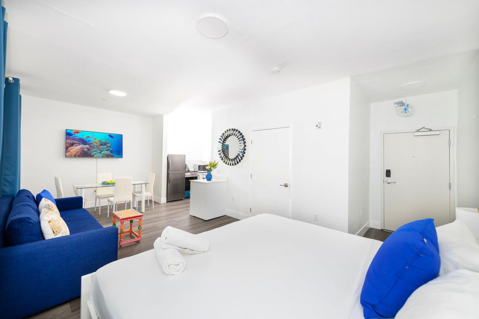 מיאמי ביץ' Apartments On Collins מראה חיצוני תמונה